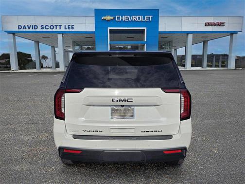 2023 GMC Yukon Denali