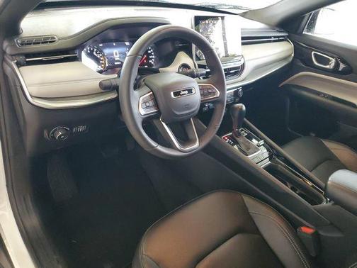 Bright White Clearcoat 2025 Jeep Compass Limited