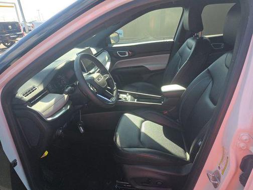 Bright White Clearcoat 2025 Jeep Compass Limited