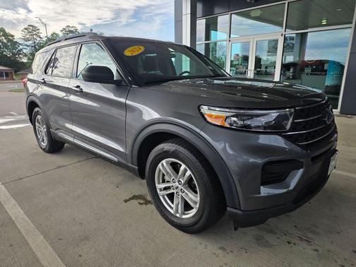 Carbonized Gray Metallic 2024 Ford Explorer XLT