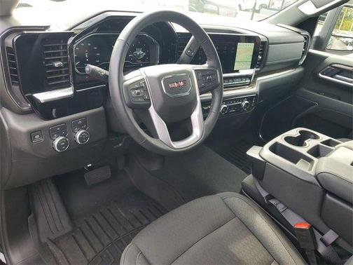 2025 GMC Sierra 2500 SLE