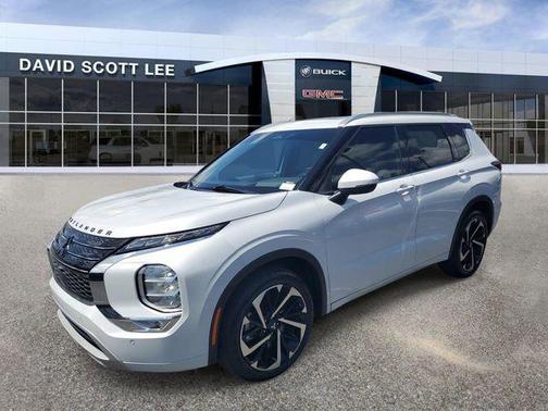 White Diamond 2023 Mitsubishi Outlander SEL