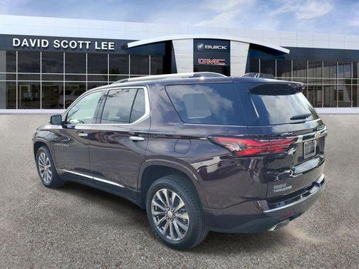 Black Cherry Metallic 2023 Chevrolet Traverse Premier