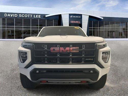 2023 GMC Canyon AT4