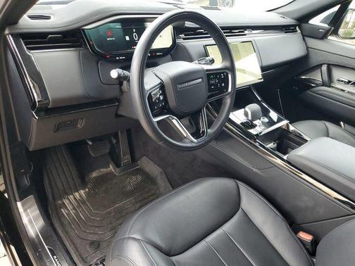 2025 Land Rover Range Rover Sport SE