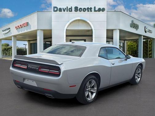 2020 Dodge Challenger SXT