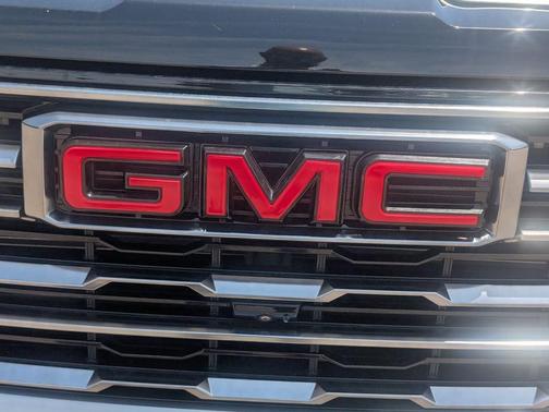 Sterling Metallic 2025 GMC Sierra 2500 AT4