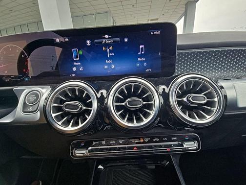 2024 Mercedes-Benz GLB 250 Base