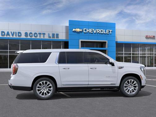 Glacier White Tricoat 2026 GMC Yukon XL Denali