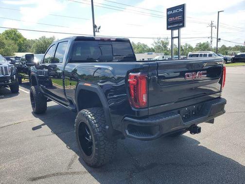 Black 2021 GMC Sierra 2500 Denali