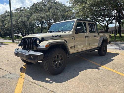 2022 Jeep Gladiator Sport