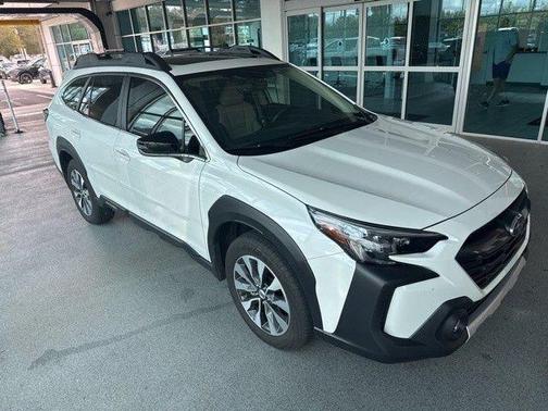 Crystal White Pearl 2025 Subaru Outback Limited