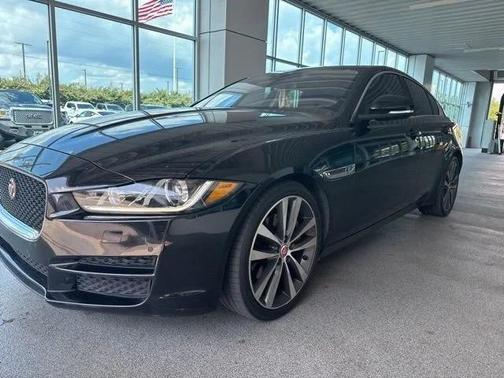 2018 Jaguar XE 25t Prestige