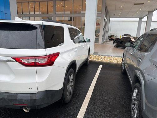 2020 Chevrolet Traverse LT Leather