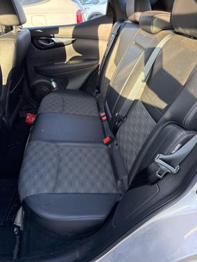 2022 Nissan Rogue Sport SV