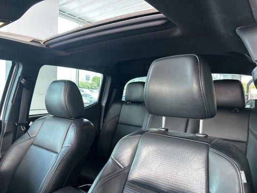 Super White 2018 Toyota Tacoma SR5