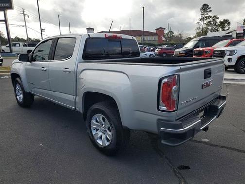 Gray 2018 GMC Canyon SLE