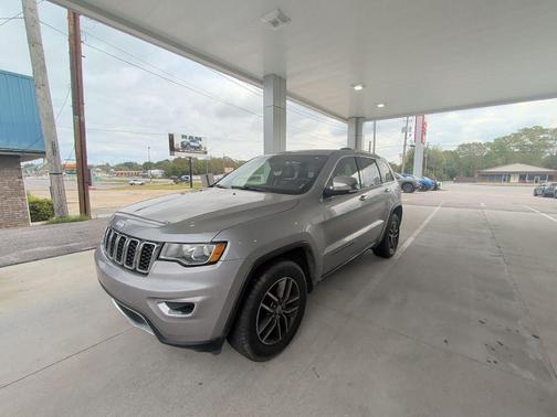 Billet Silver Metallic Clearcoat 2018 Jeep Grand Cherokee Limited