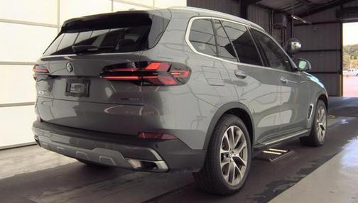 Gray 2025 BMW X5 xDrive40i