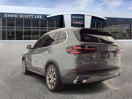 Gray 2025 BMW X5 xDrive40i