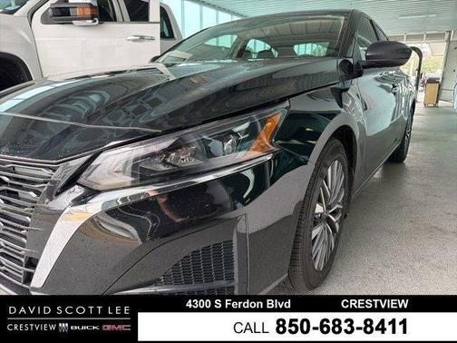 2025 Nissan Altima SV FWD