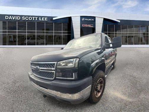 Green 2005 Chevrolet Silverado 2500 LT H/D Crew Cab