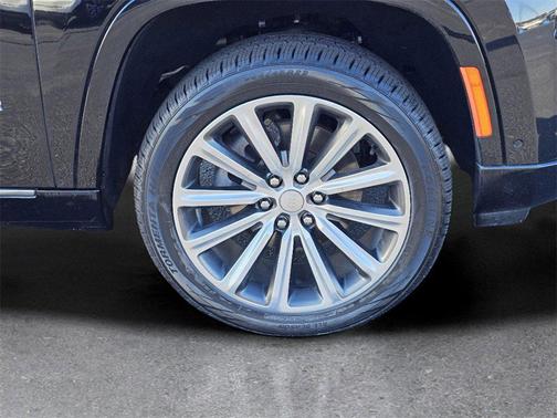 2023 Jeep Grand Wagoneer L 4x4