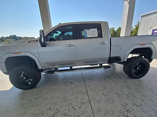 2023 GMC Sierra 2500 Denali