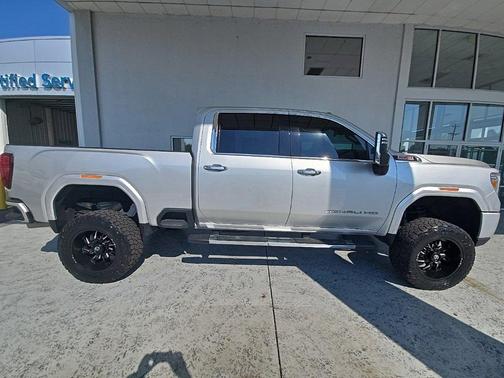 2023 GMC Sierra 2500 Denali