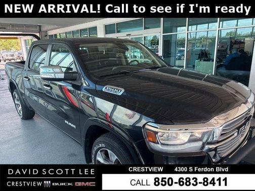 Diamond Black Crystal Pearlcoat 2020 RAM 1500 Laramie