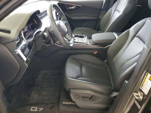 Samurai Gray Metallic 2025 Audi Q7 55 Premium Plus