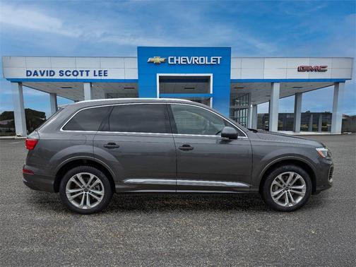 2025 Audi Q7 55 Premium Plus