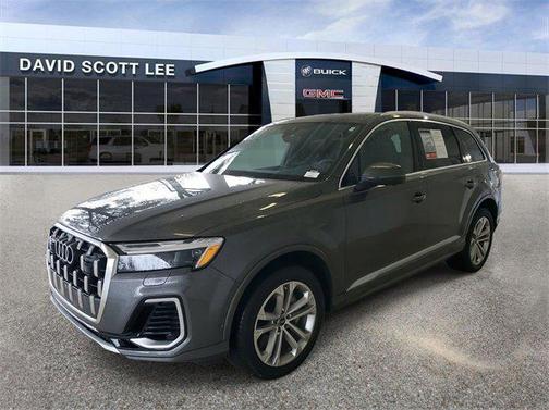 2025 Audi Q7 55 Premium Plus
