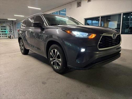 2020 Toyota Highlander Hybrid XLE