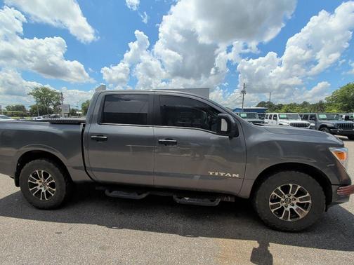 Gun Metallic 2023 Nissan Titan SV