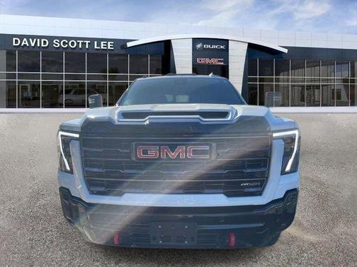 Summit White 2025 Chevrolet Silverado 2500 LT