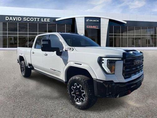 Summit White 2025 Chevrolet Silverado 2500 LT