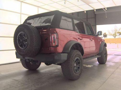 Rapid Red Metallic Tinted Clearcoat 2021 Ford Bronco Wildtrak