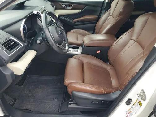 Crystal White Pearl 2019 Subaru Ascent Touring 7-Passenger