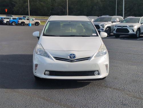 2013 Toyota Prius v Two
