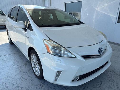 2013 Toyota Prius v Two