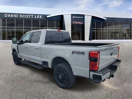 Avalanche 2025 Ford F-350 Lariat