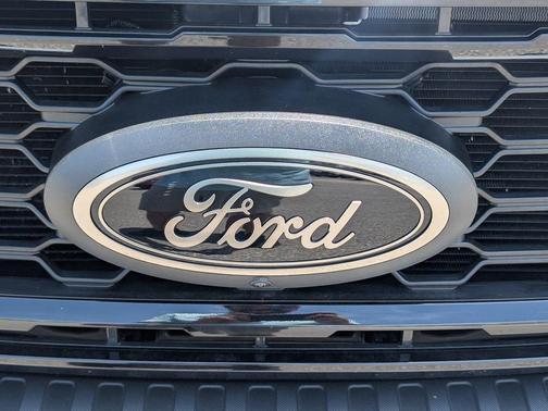 Avalanche 2025 Ford F-350 Lariat
