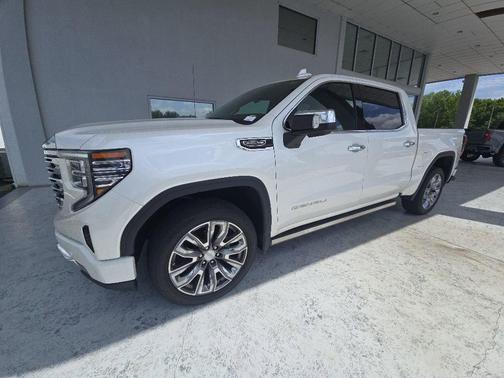 White Frost Tricoat 2022 GMC Sierra 1500 Denali