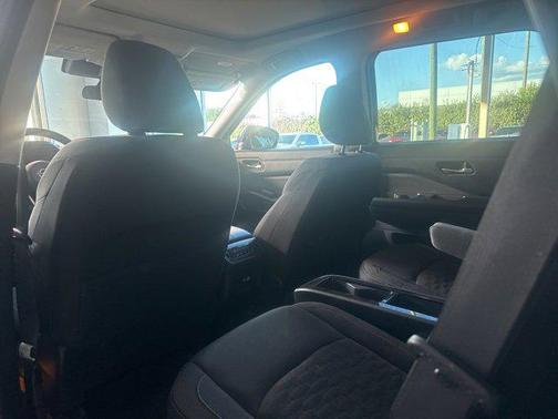 2022 Nissan Pathfinder SV 2WD