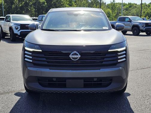 Gray 2025 Nissan Kicks SV