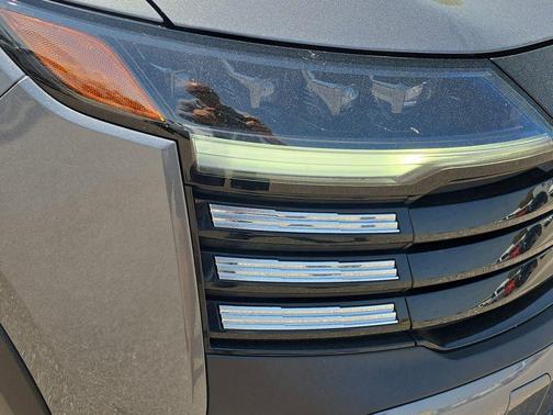 Gray 2025 Nissan Kicks SV