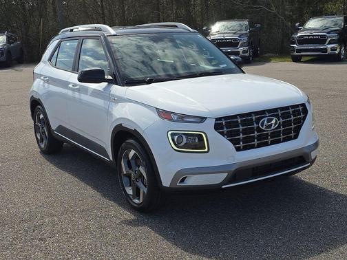 2023 Hyundai VENUE Limited