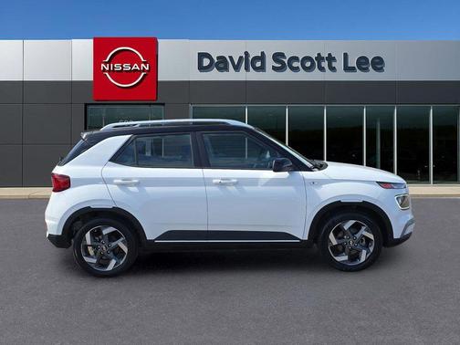 2023 Hyundai VENUE Limited