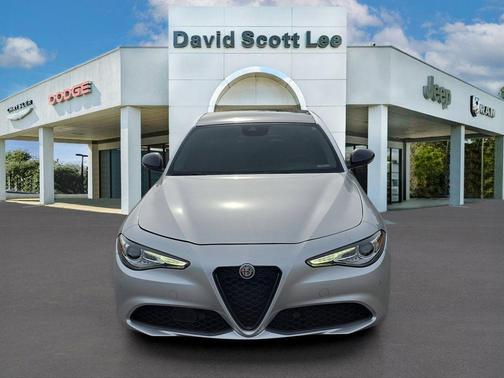 2021 Alfa Romeo Giulia Base